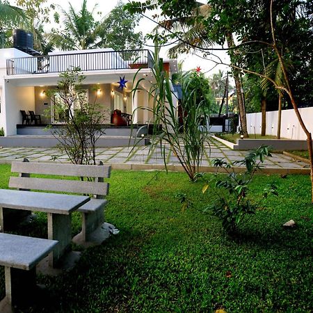 Serene Retreat Kochi Esterno foto